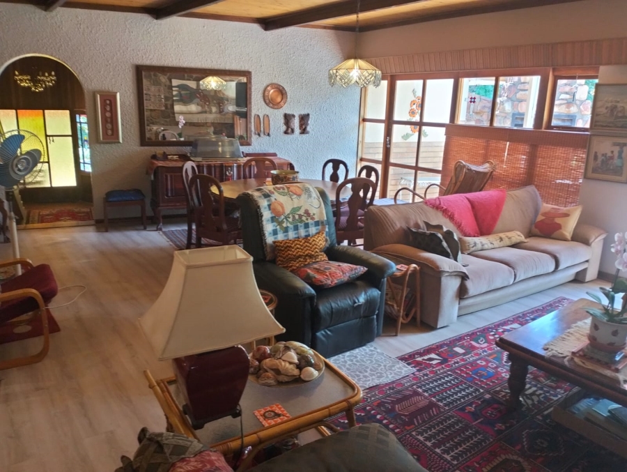 4 Bedroom Property for Sale in Flamwood North West